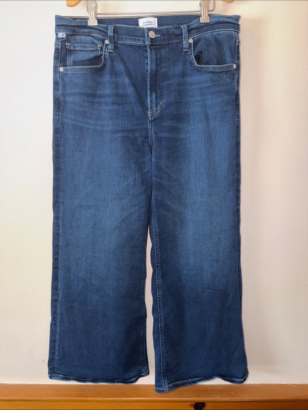 Citizens of Humanity Lyra Wide Leg Crop Clean Hem Dakota Wash Jeans Size 31